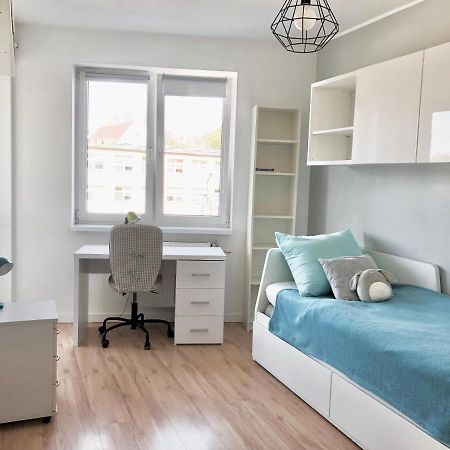 Apartament Family Wroclaw Z Klimatyzacja Parking Apartment ภายนอก รูปภาพ