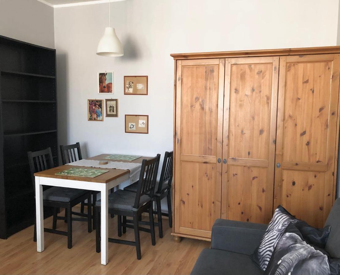 Apartament Family Wroclaw Z Klimatyzacja Parking Apartment ภายนอก รูปภาพ