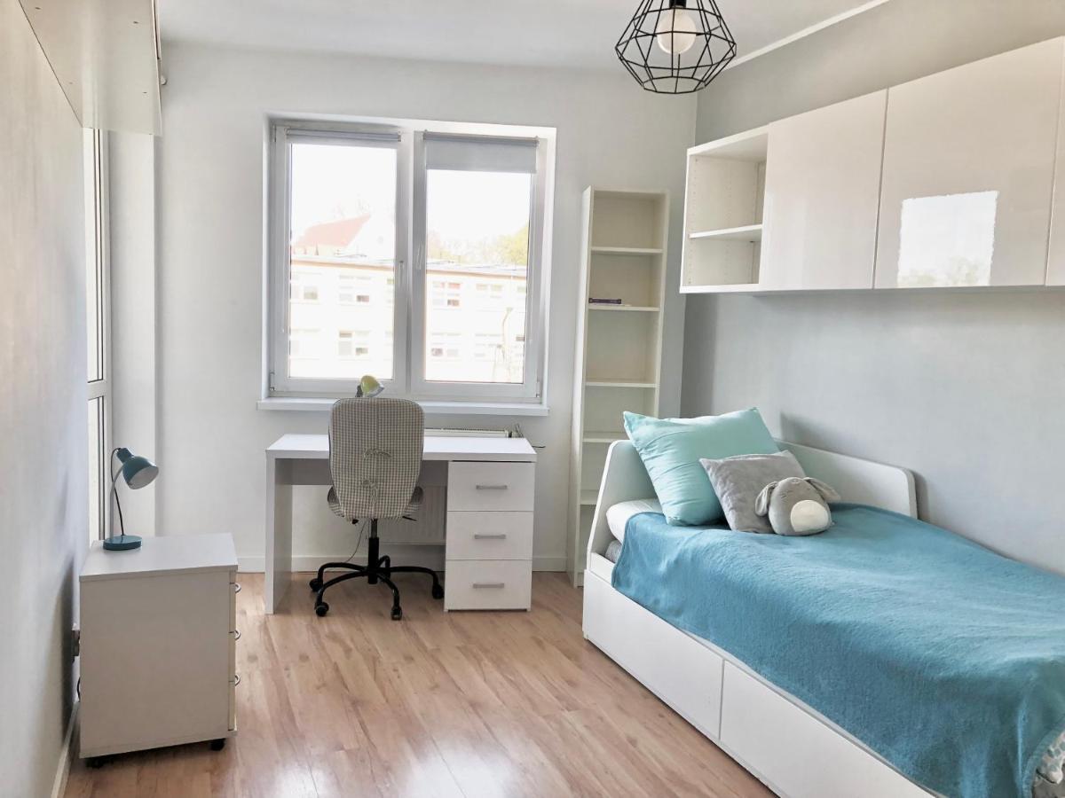 Apartament Family Wroclaw Z Klimatyzacja Parking Apartment ภายนอก รูปภาพ